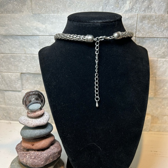 IJ18 2 PIECE SET 18” Handmade Tribal Statement Necklace and Matching Ring - Picture 3 of 3